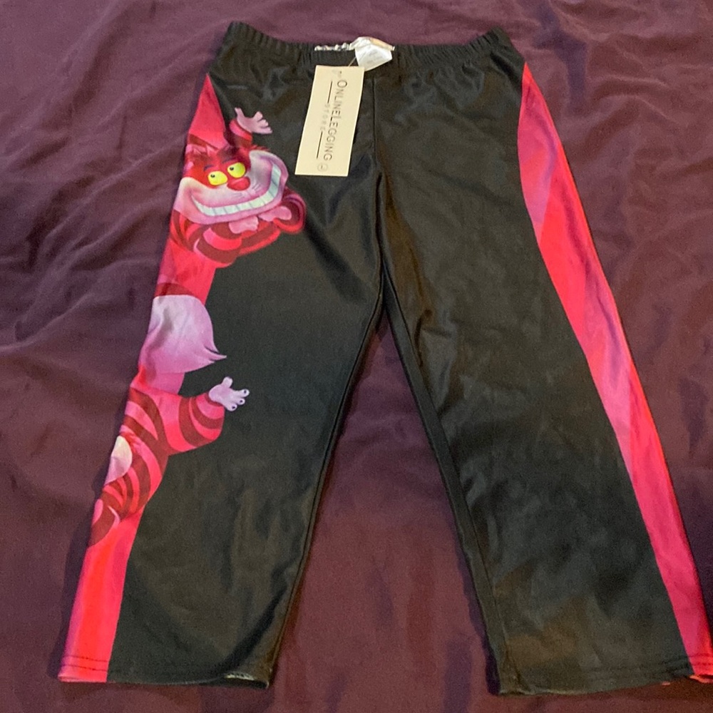 Disney Cheshire Cat Alice in Wonderland Capri Leggings